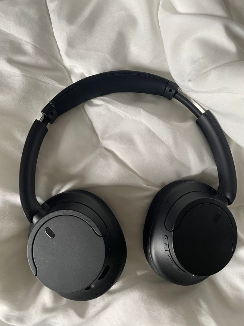 ソニー　ワイヤレスノイキャンヘッドホン