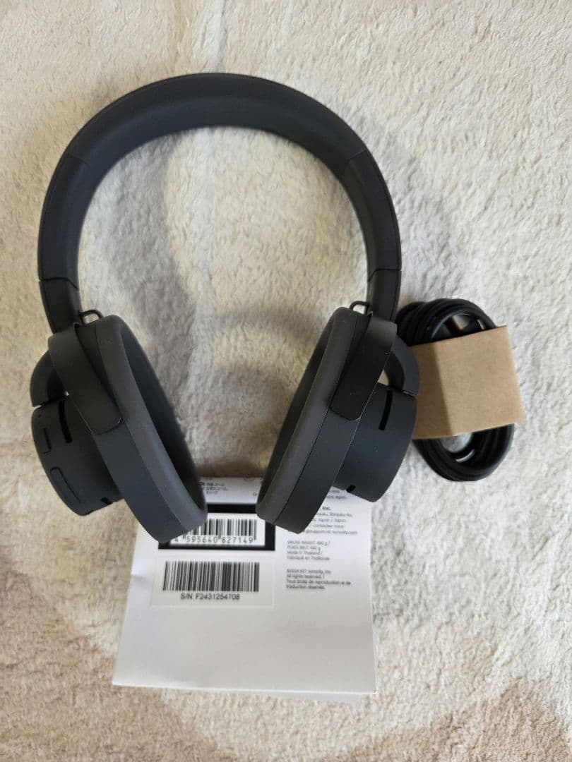 新品・未使用　専用ケース付き　nwm ONE　MBH001 ワイヤレスヘッドホン