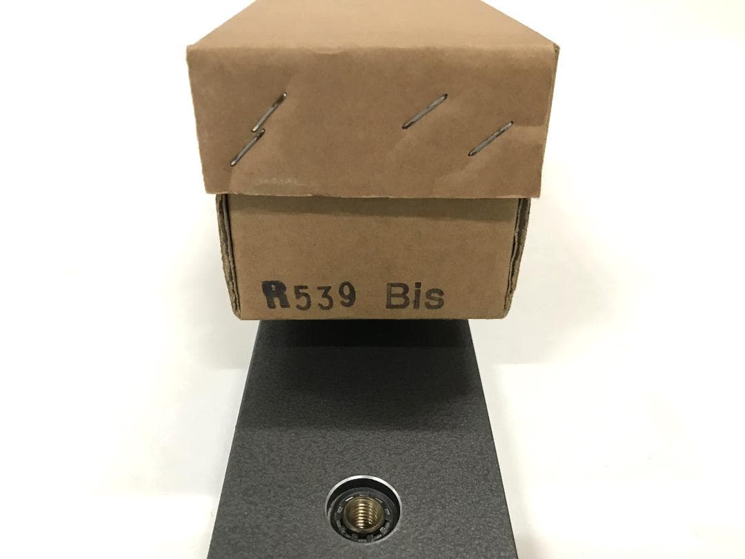 GITZO #539 ツインプレート 色グレー 金属部品