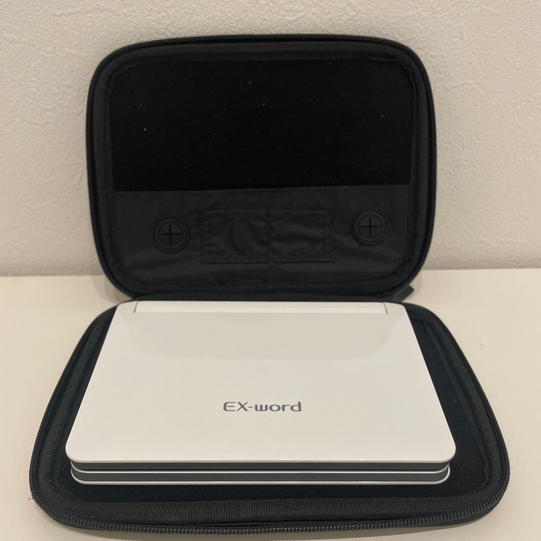 カシオ 電子辞書 スペイン語モデル XD-N7500 プラス7 ケース付き