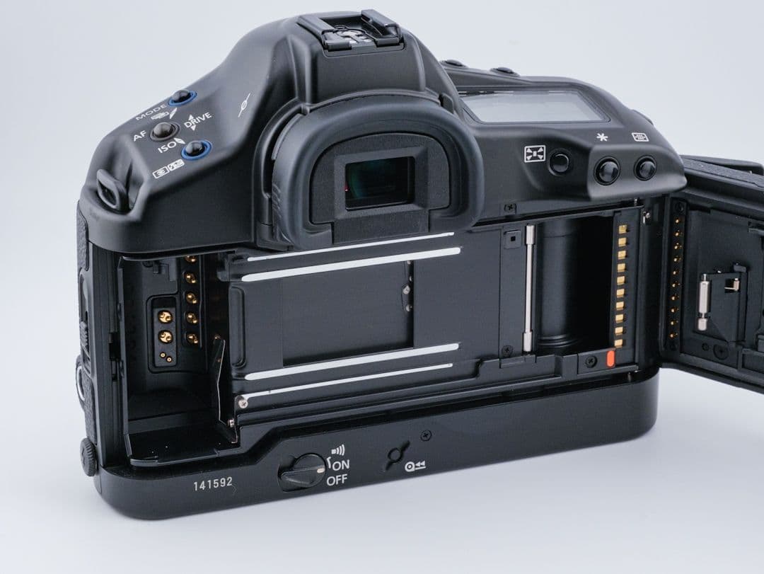 フィルムカメラ Canon EOS-1V