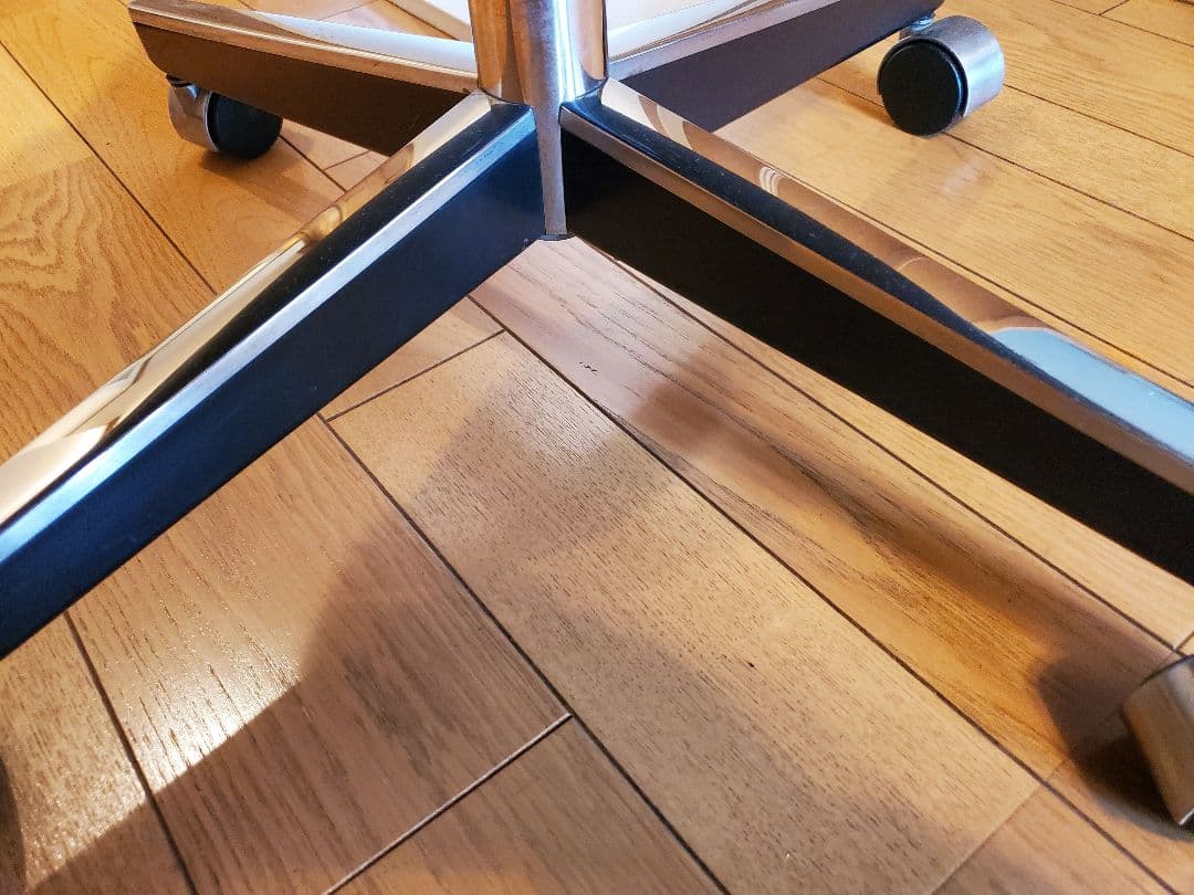 knoll ポロックチェア 4本脚 キャスター レザー　本革　オフィスチェア