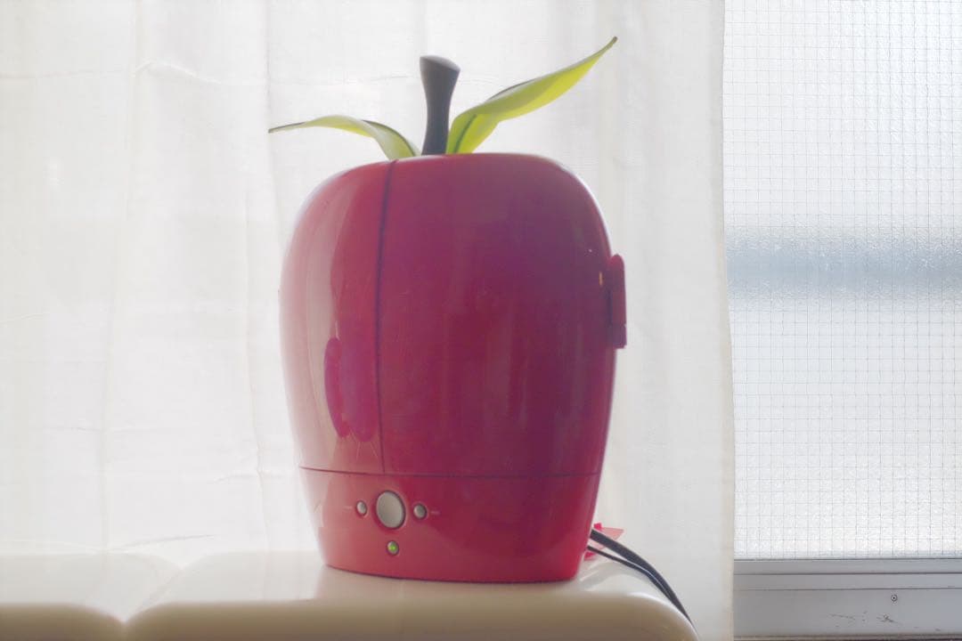 リンゴ型テレビ　ブラウン管　hannspree スペースエイジ　レトロポップ