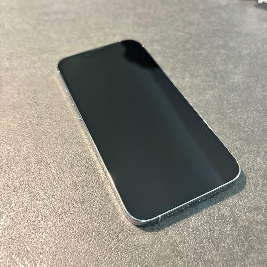 Apple iPhone 13 Pro 256GB シルバー 本体