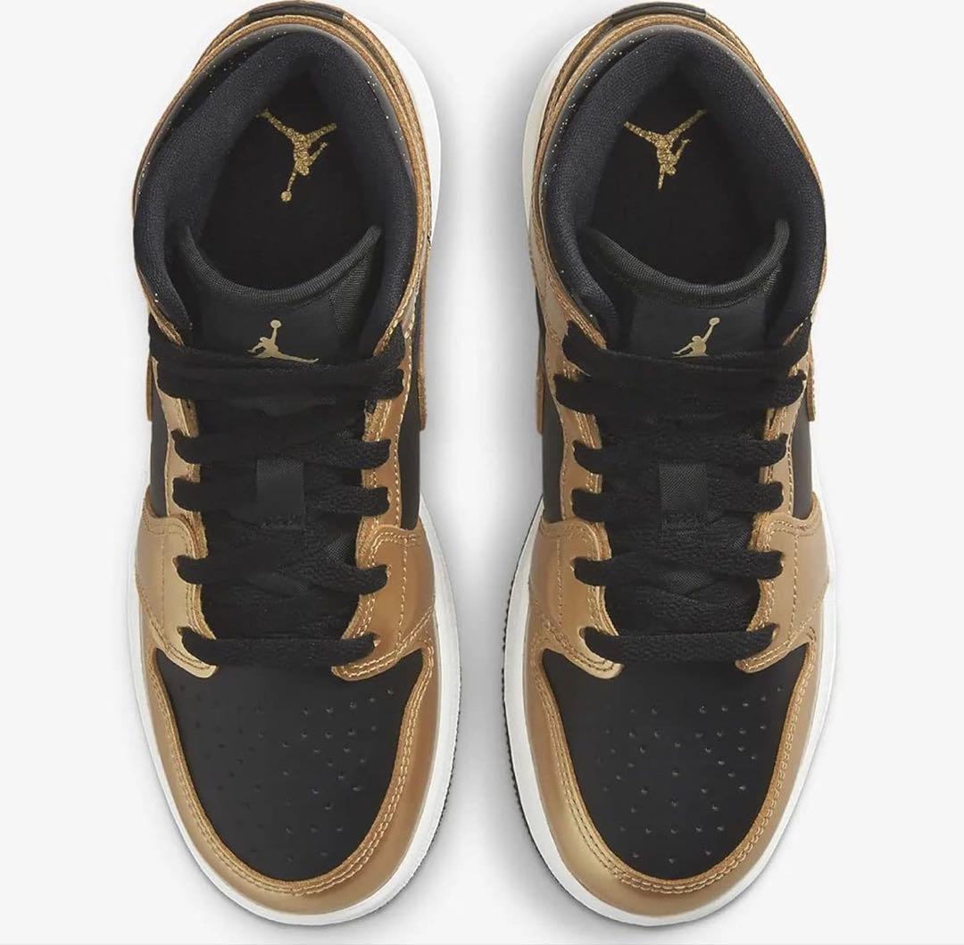 NIKE AIR JORDAN 1 MID キッズ　23cm 新品