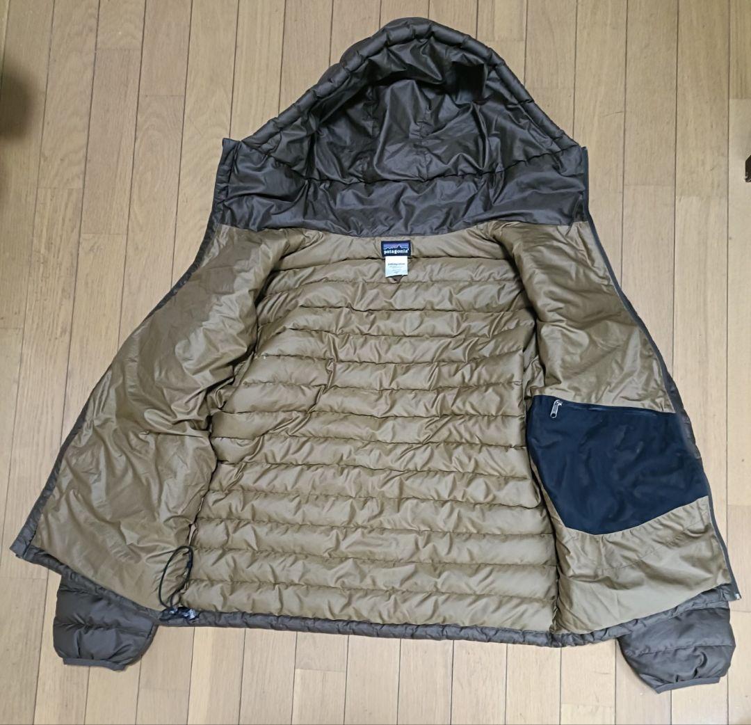 Patagonia　downsweater hoody　ブラウン　Ｍサイズ