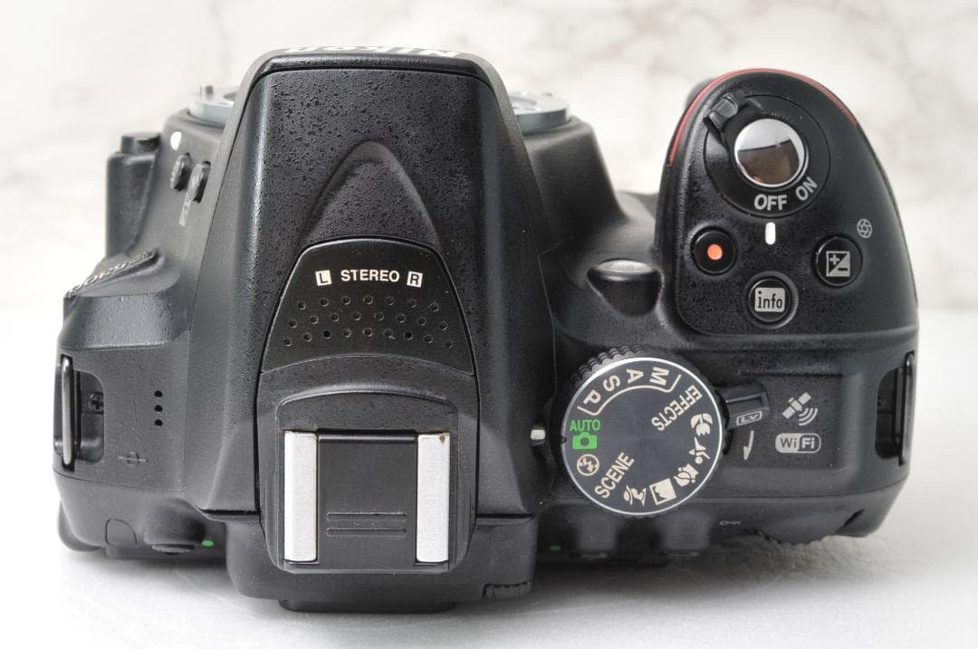 Nikon D5300⭐️ダブルレンズ Wi-Fi スマホ転送 高画質 一眼レフ