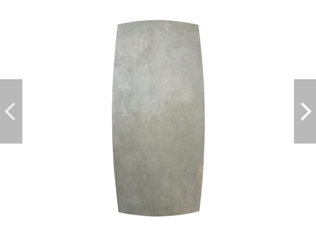 モダンなコンクリート風楕円形テーブル