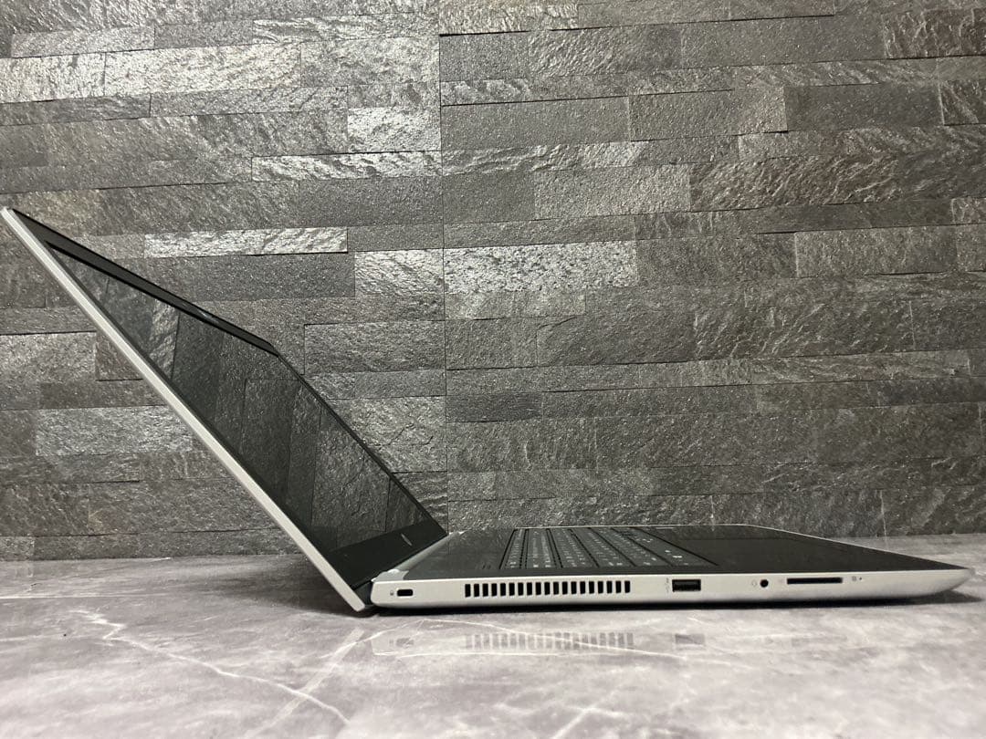 美品 HP ProBook 17インチcorei5 第8世代 新品SSD256