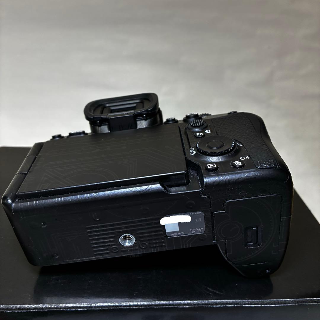 【新品同様】SONY α7 IV ミラーレス一眼カメラ 保証残有 おまけ多数
