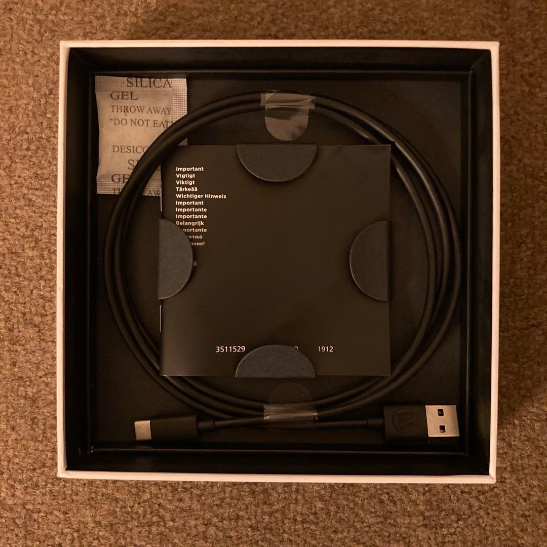 【完動品】Bang&Olufsen E8 3rd Generation