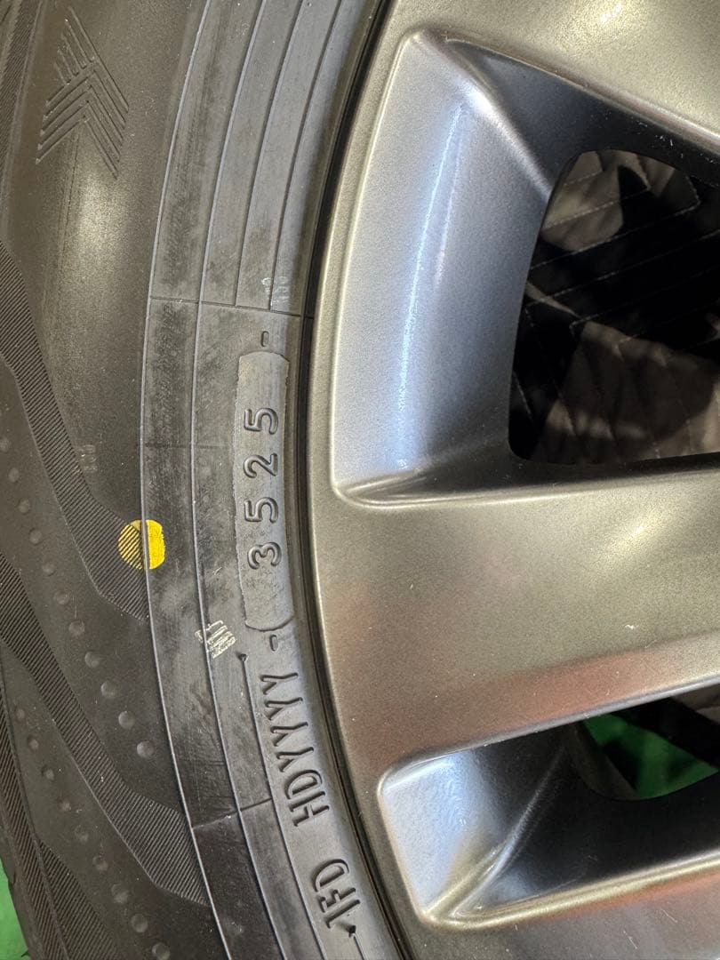 40アルファード新品外し18インチ 純正タイヤアルミホイールセット