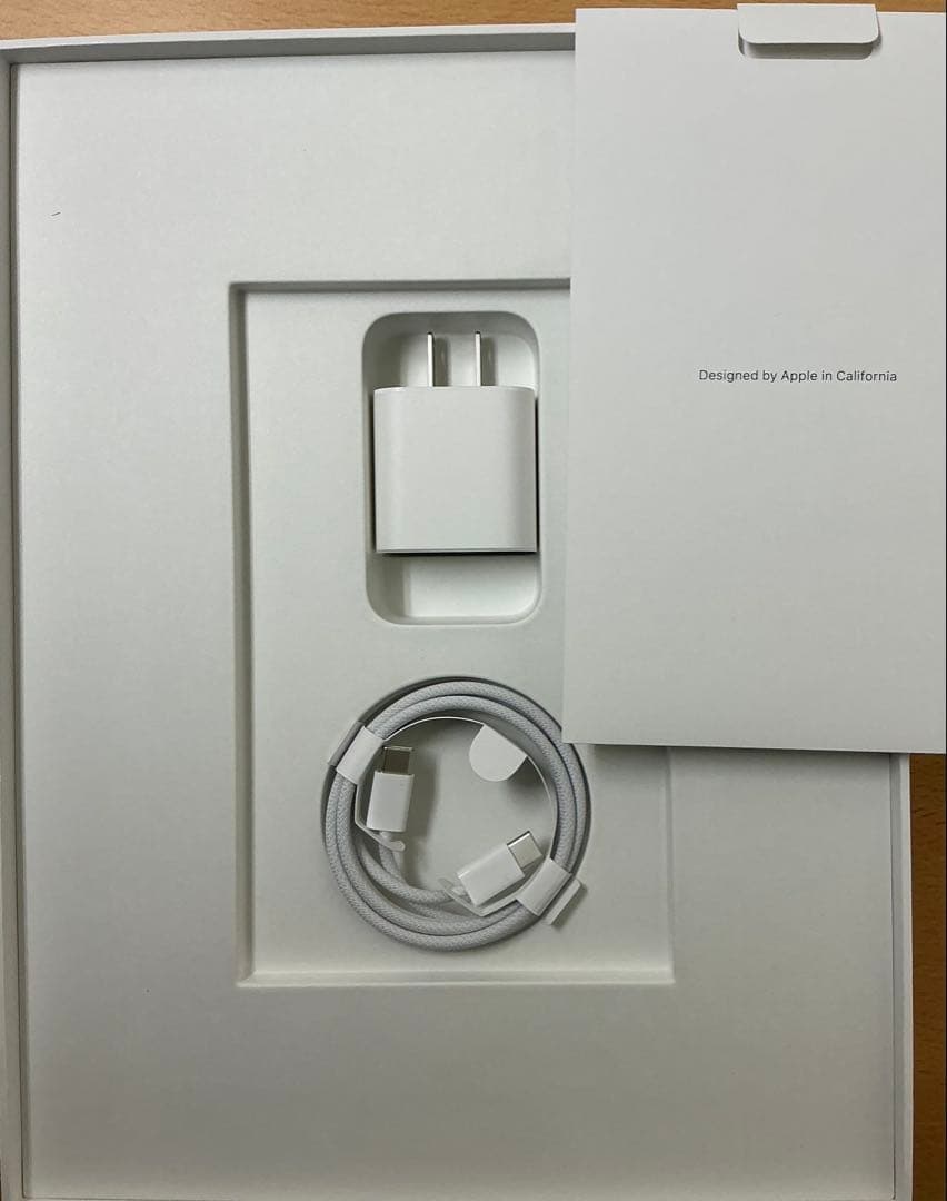 iPad本体 iPad Air (M2) 256GB Wi-Fi + Cellular