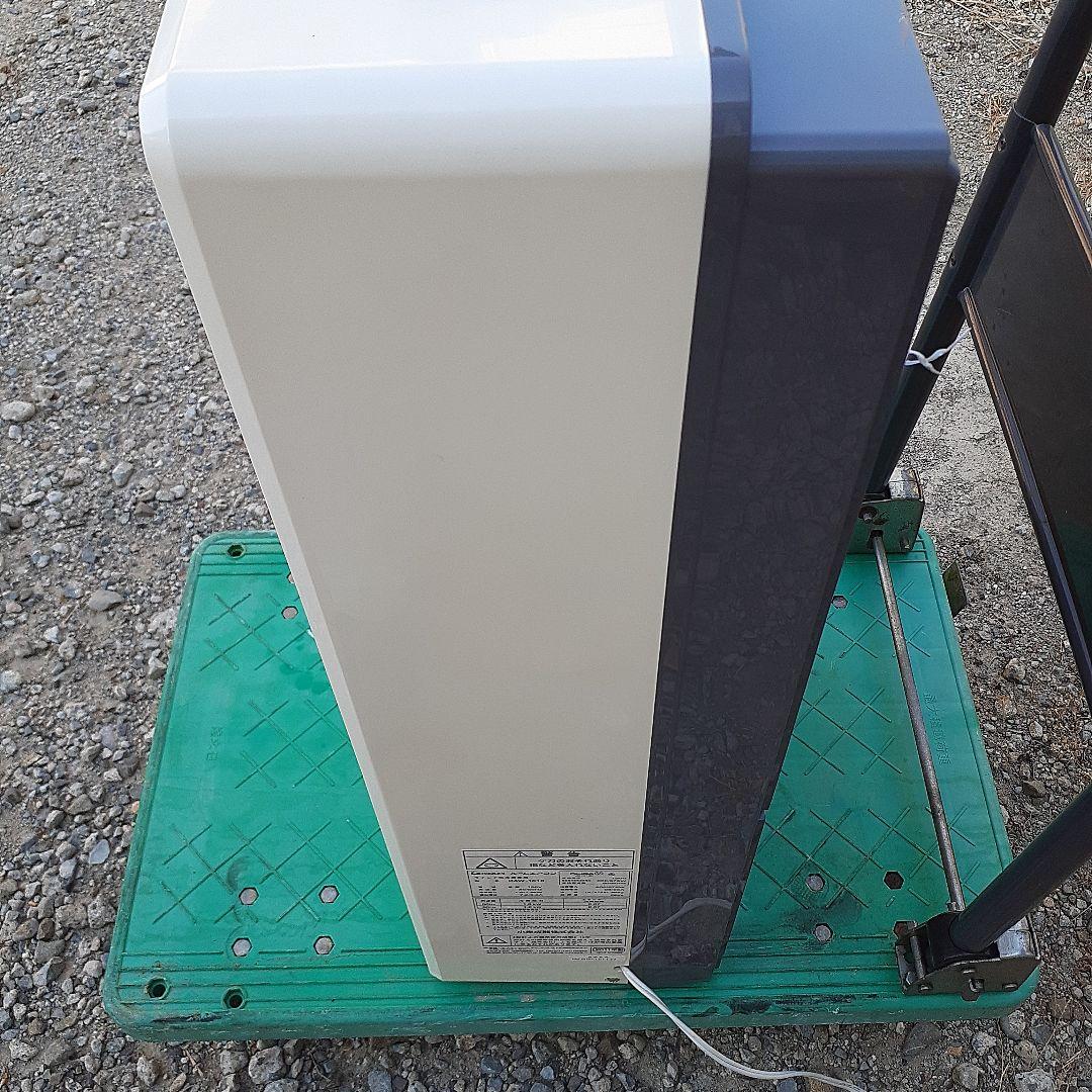 窓用エアコン中古品　KAW-1816