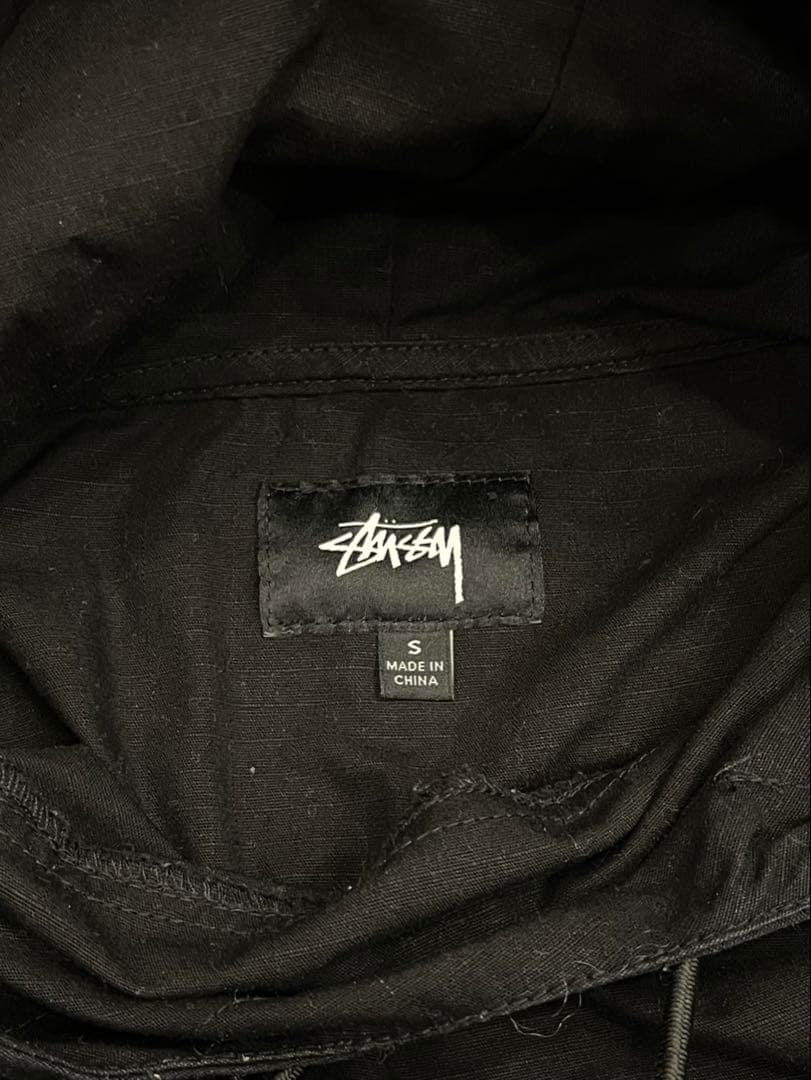 Stüssy ブラック ナイロンジャケット アノラック