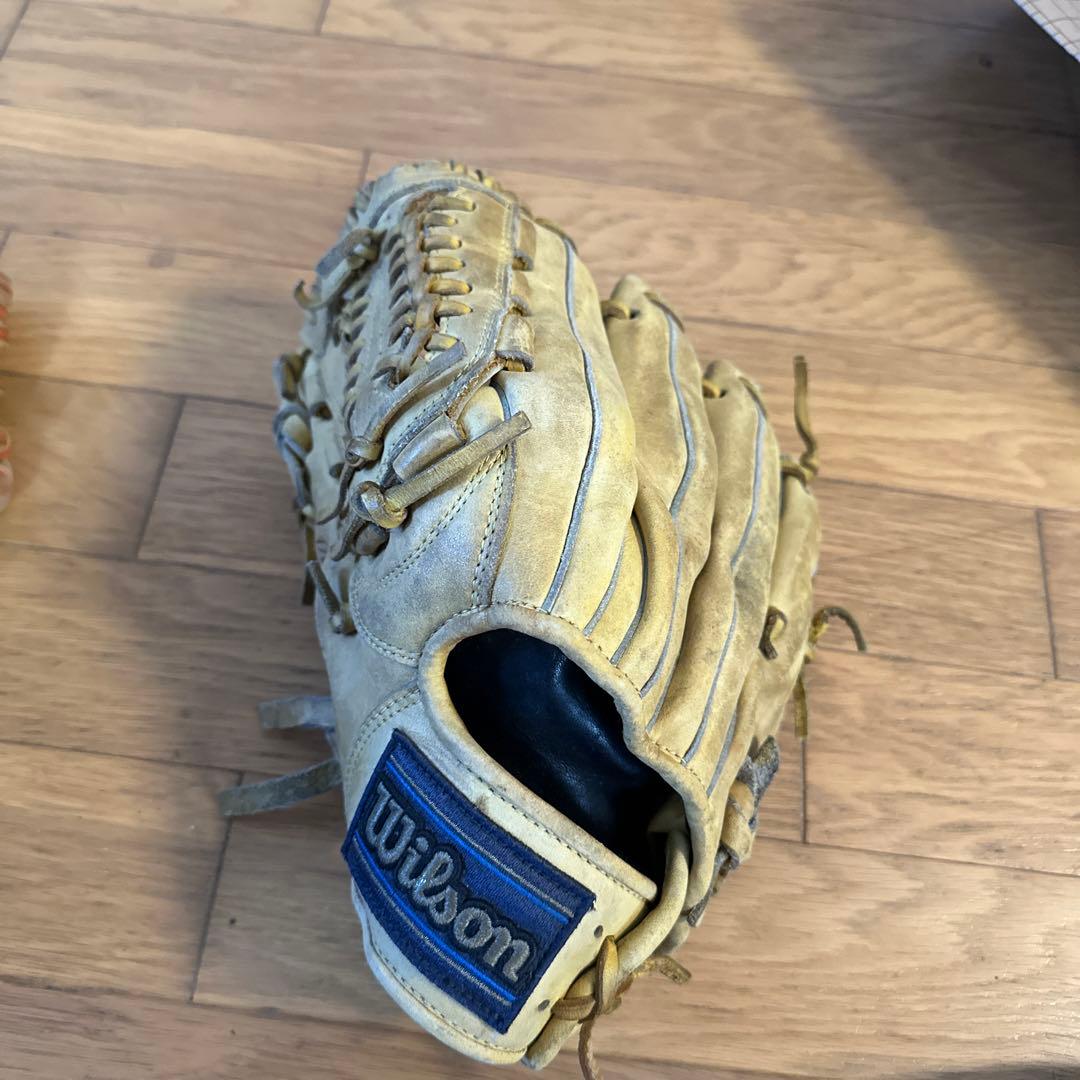 グローブ　左　一般　軟式