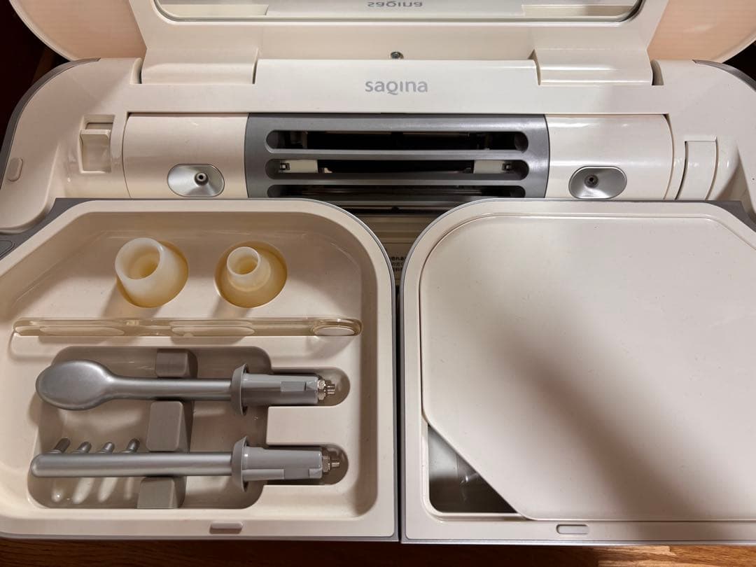 サキナ美顔器 収納ケース付き