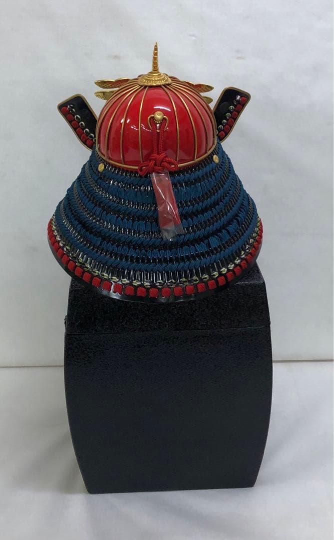 ニ武将samurai 赤備えトンボ　三日月兜　armor 五月人形