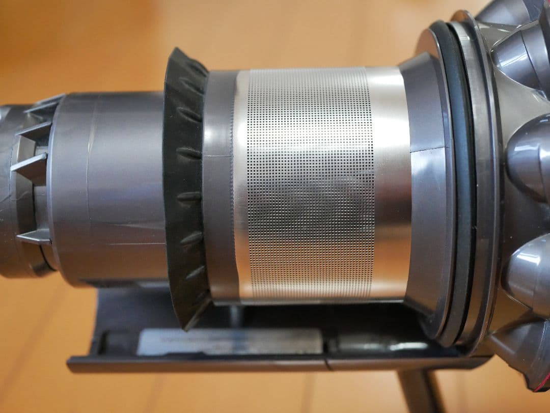 Dyson SV18デジタルスリム本体+ツール2