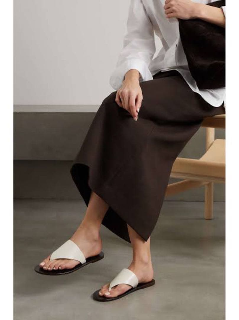 【THE ROW】ザロウ　レザー　トングサンダル　パンツ　バッグ　ニット　人気