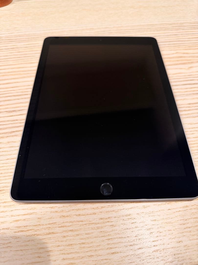 iPad 第6世代 本体 美品