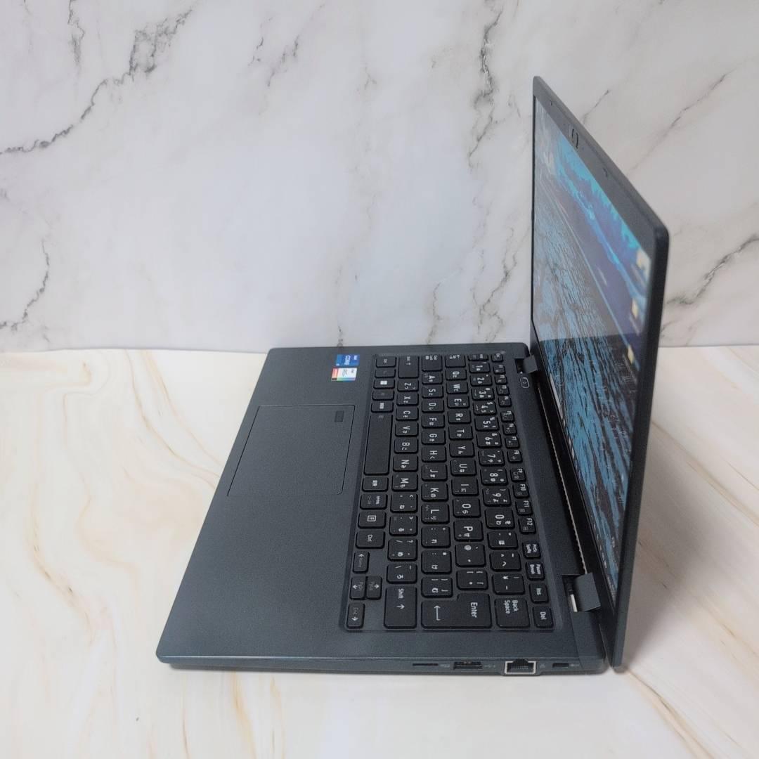 爆速 Dynabook 超軽量 11世代i5 16GB 256GB office
