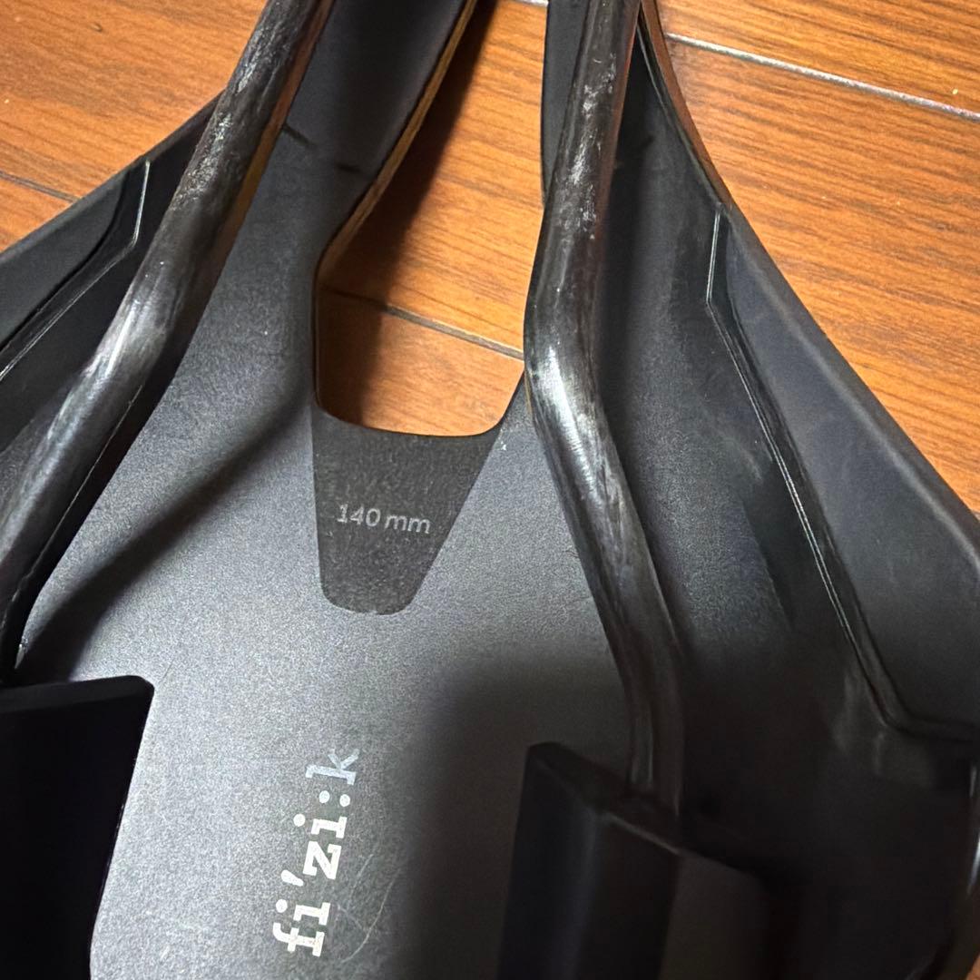 フィジーク　Argo Vento R1 140㎜　美品