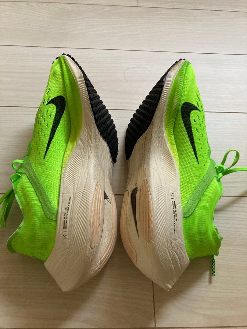 NIKE ヴェイパーフライ　ネクスト％