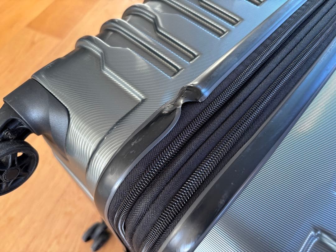 【未使用品】Samsonite（サムソナイト）スーツケース　28インチ