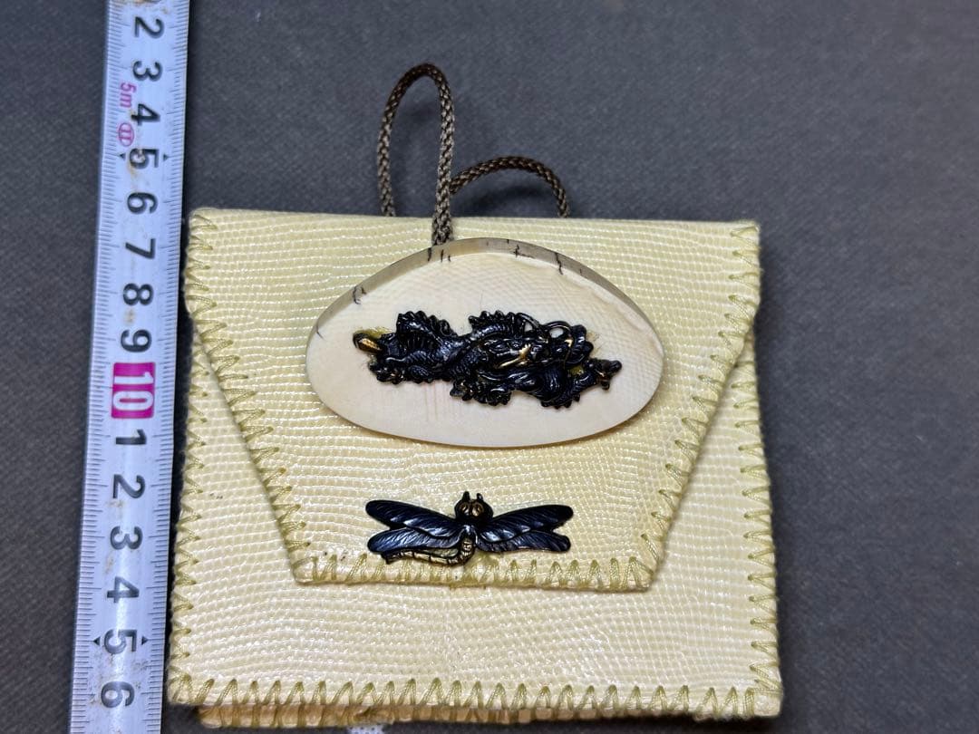 極上　根付　金具　煙草入れ 喫煙具 提げ物 　天然素材　アンティーク　和彫