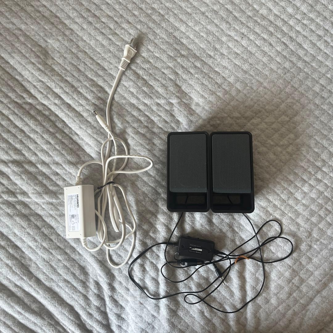 ゲームモニター、モニター用スピーカー