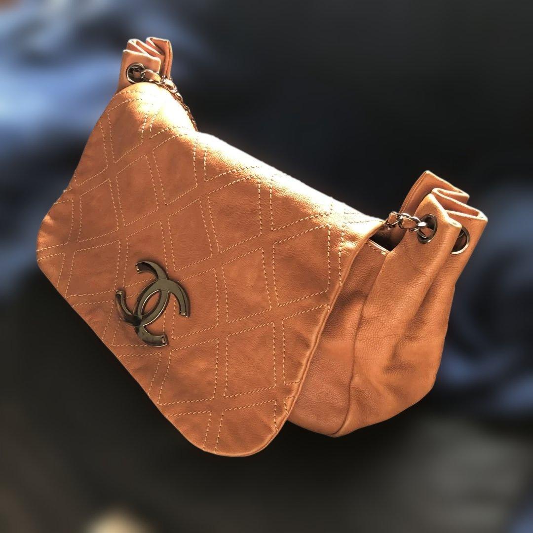 CHANEL フラップバッグ　稀少品model