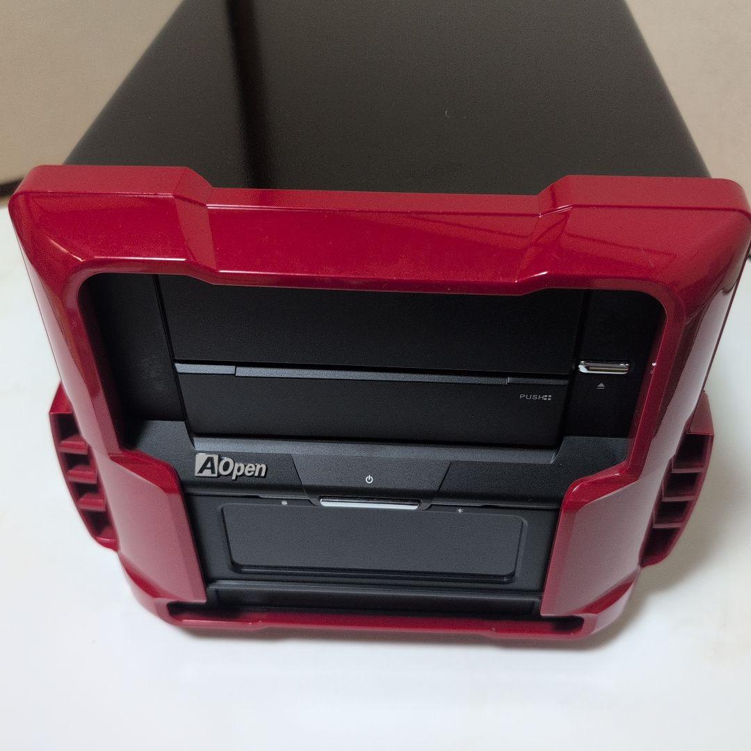 PCケース　ガンダム仕様　AOpen G326　microATX 中古