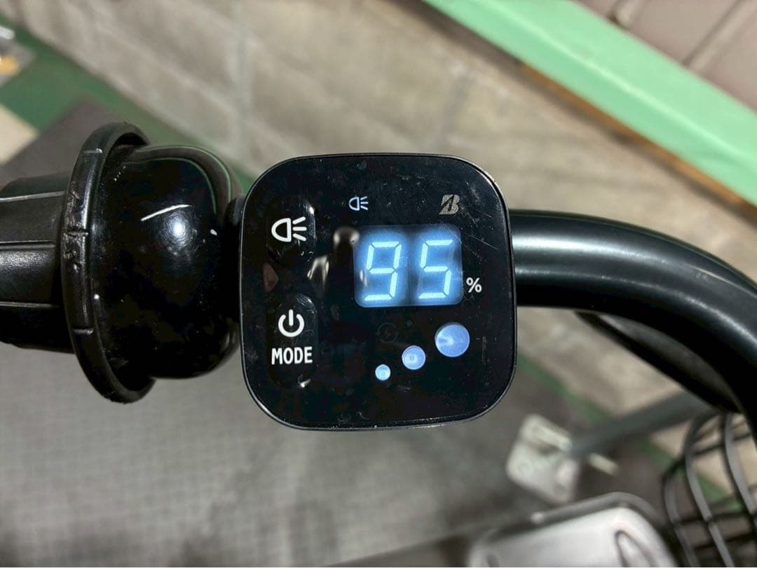 №8712 電動自転車 ブリヂストン ビッケ 24×20インチ✨レトロカラー✨