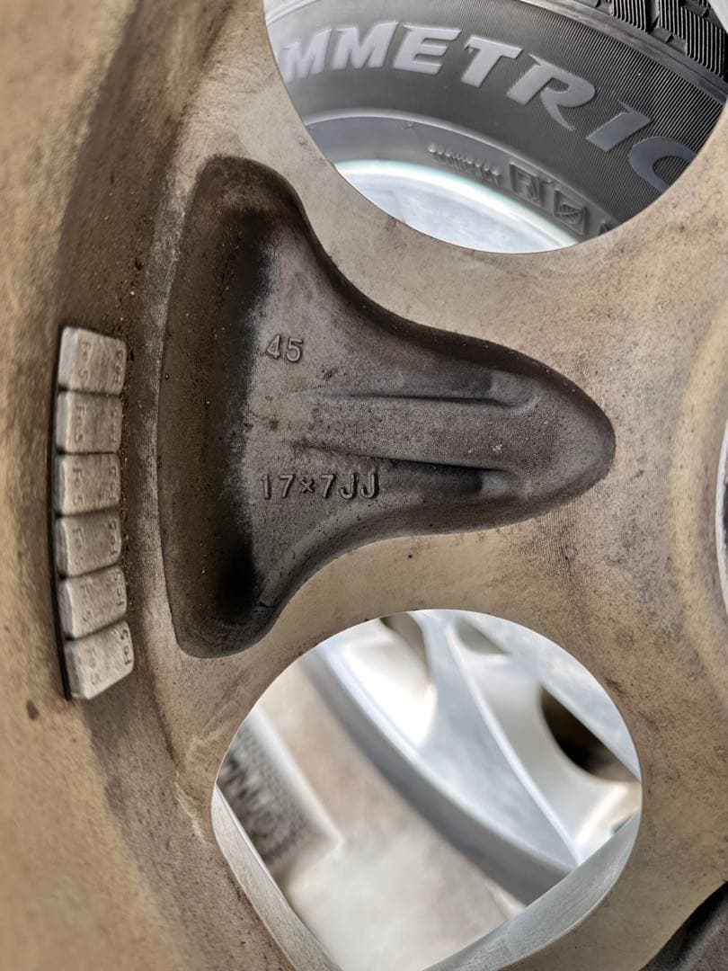 【最終値下げ‼️】アルファード　スタッドレスタイヤ・ホイールセット