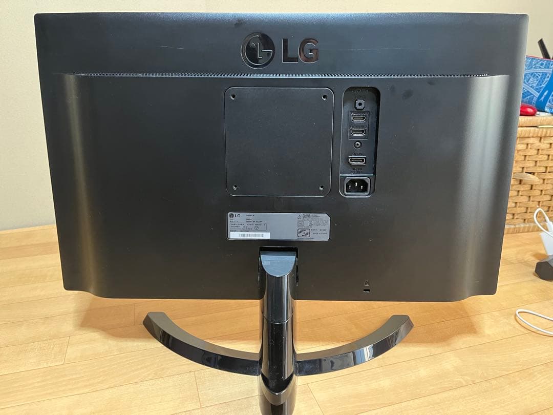 LG モニターディスプレイ　4K / 23.8インチ