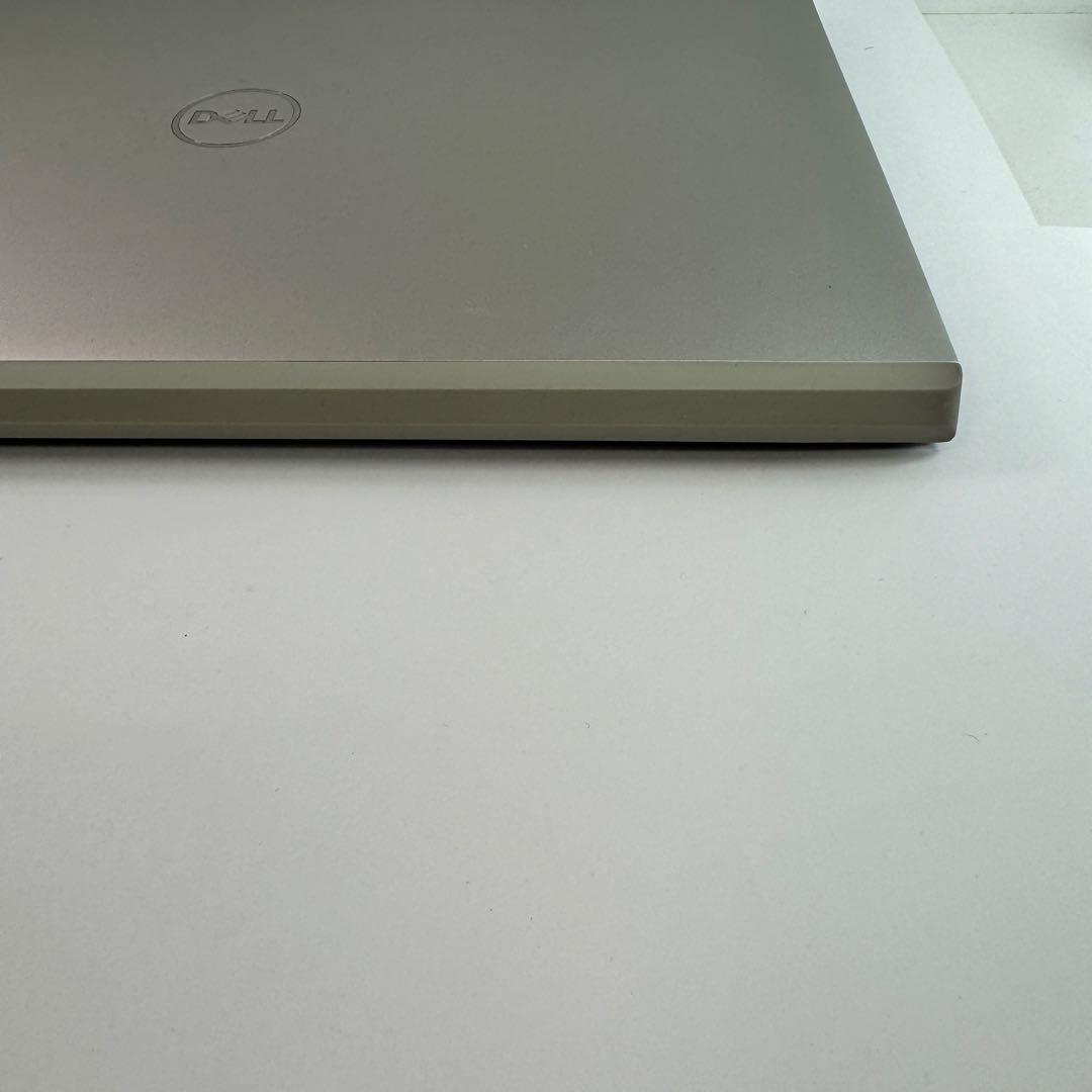 Dell Vostro 5301 Core i5 8GB 新品バッテリーに交換済