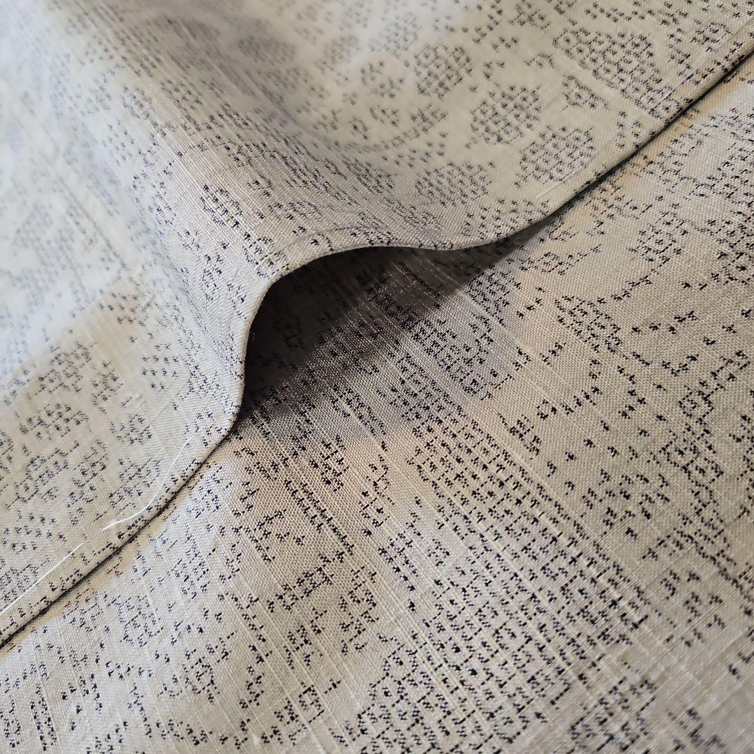 本真綿結城紬☆結城織物☆正絹☆結城紬☆仕付け付き☆薄いグレー地☆証紙あり