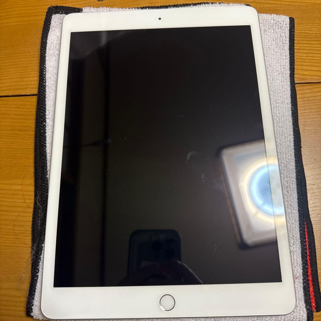 Apple iPad 第7世代32GB シルバー 本体