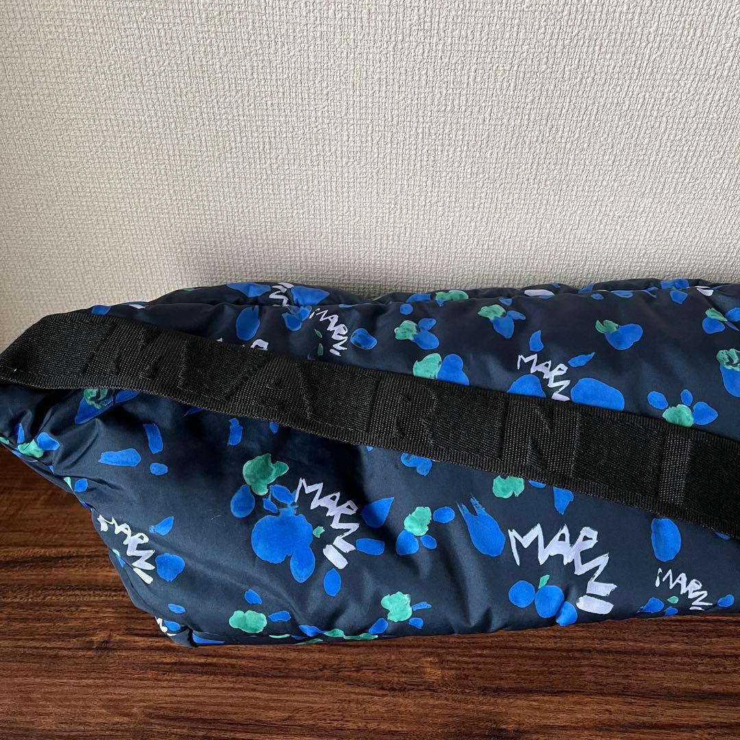 【美品！！】MARNIマルニ ボディバッグ ナイロン ブルー フラワー 花柄