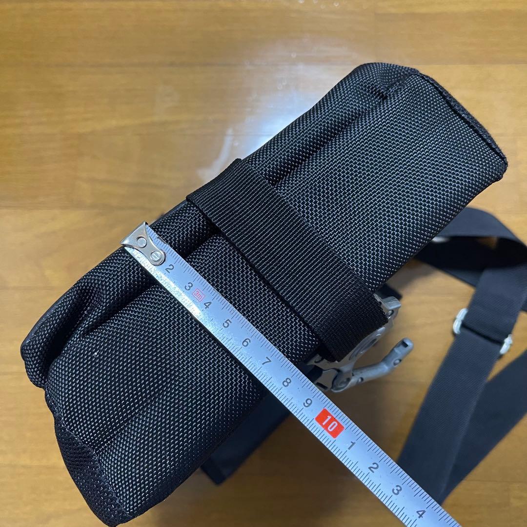 希少 正規品 OAKLEY オークリー ワンショルダーバッグ スリングバッグ