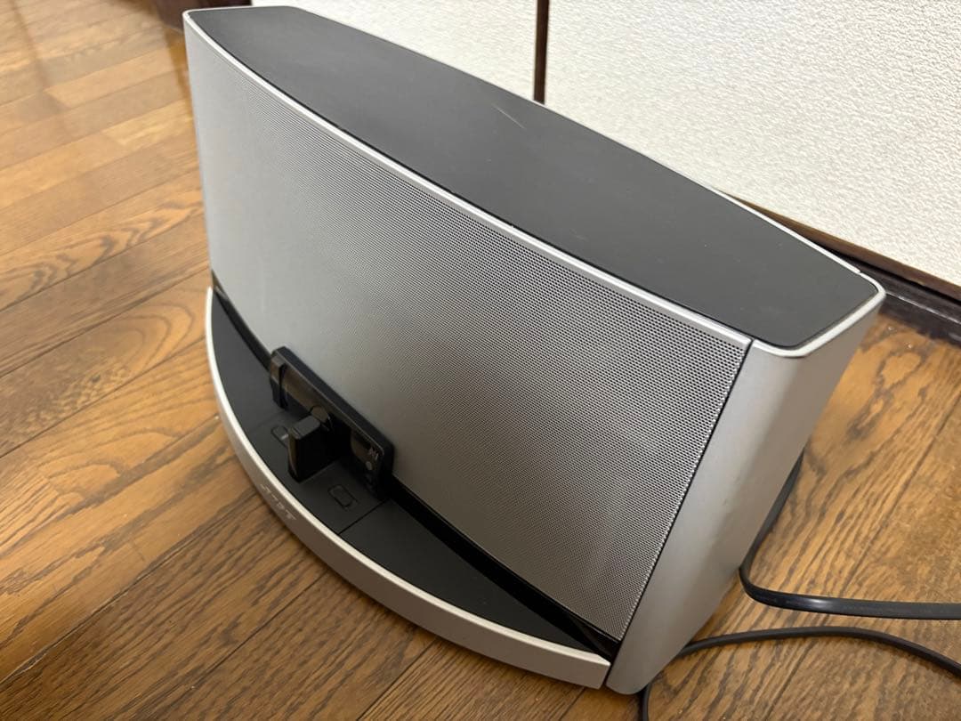 塚本　Bose SoundDock 10 シルバー
