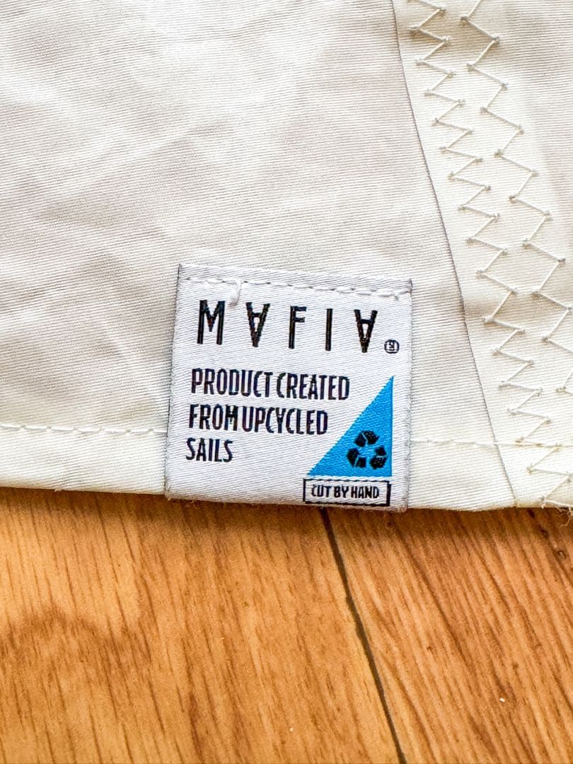 に*る様 パタゴニア patagonia マフィアバッグ アップサイクル エプロ