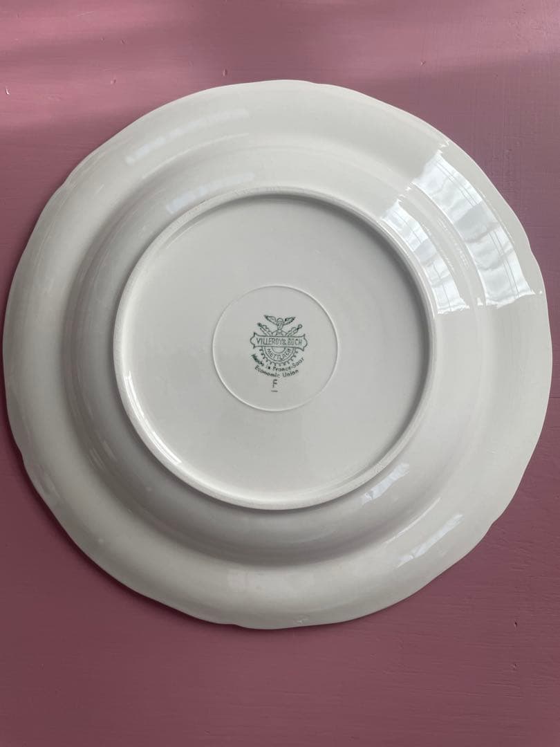 Villeroy&Boch（ビレロイ＆ボッホ）白いアンティークプレート