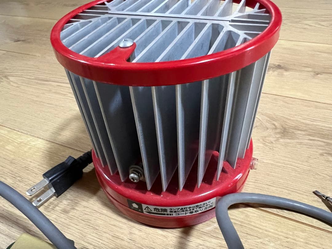 温室用ヒーターとサーモスタット 昭和機材工業