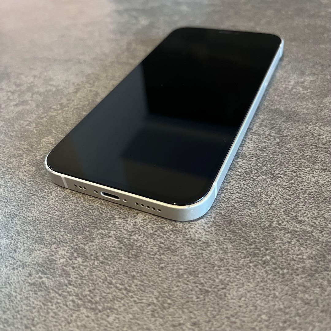 iPhone 12 64GB ホワイト SIMフリー バッテリー100％