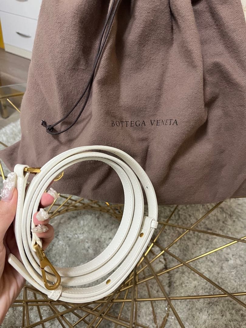 バッグ BOTTEGA VENETA BV SWOOP