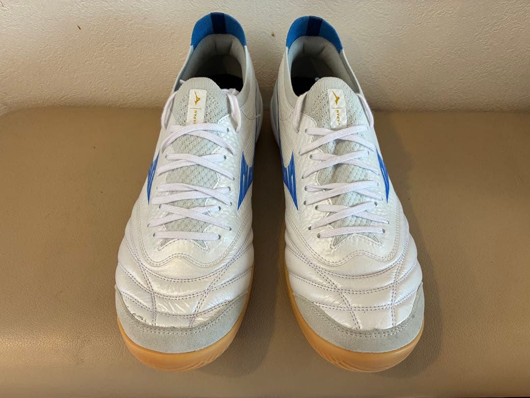 ミズノ モレリア NEO SALA β JAPAN IN 25.5