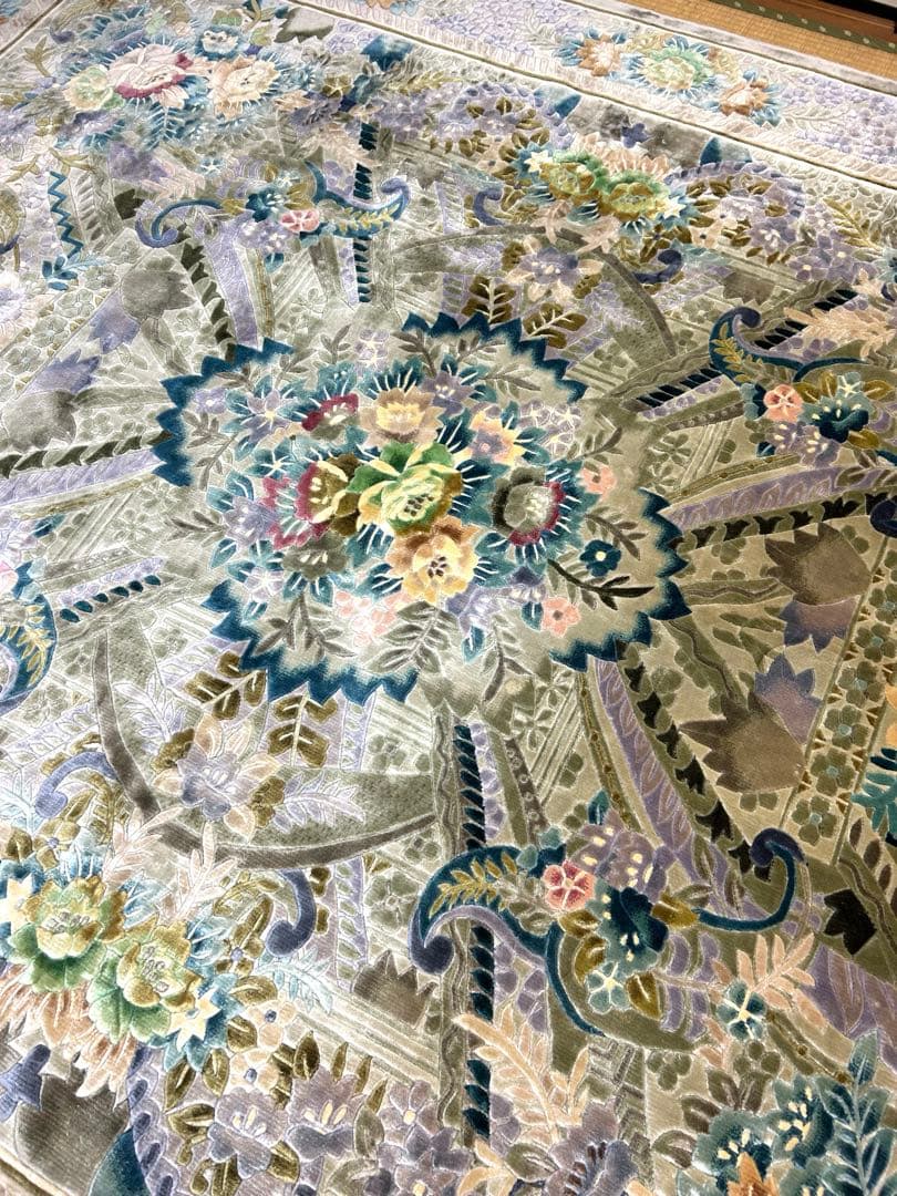 【シルク段通】 大判 カーペット ラグ 花柄