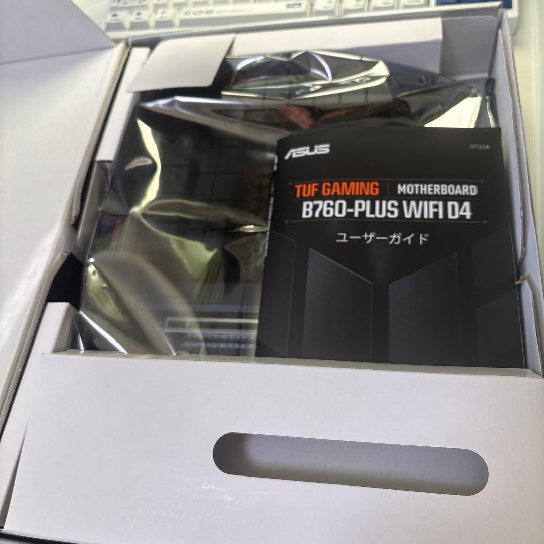 マザーボード ASUSTUF B760-PLUS WIFID4